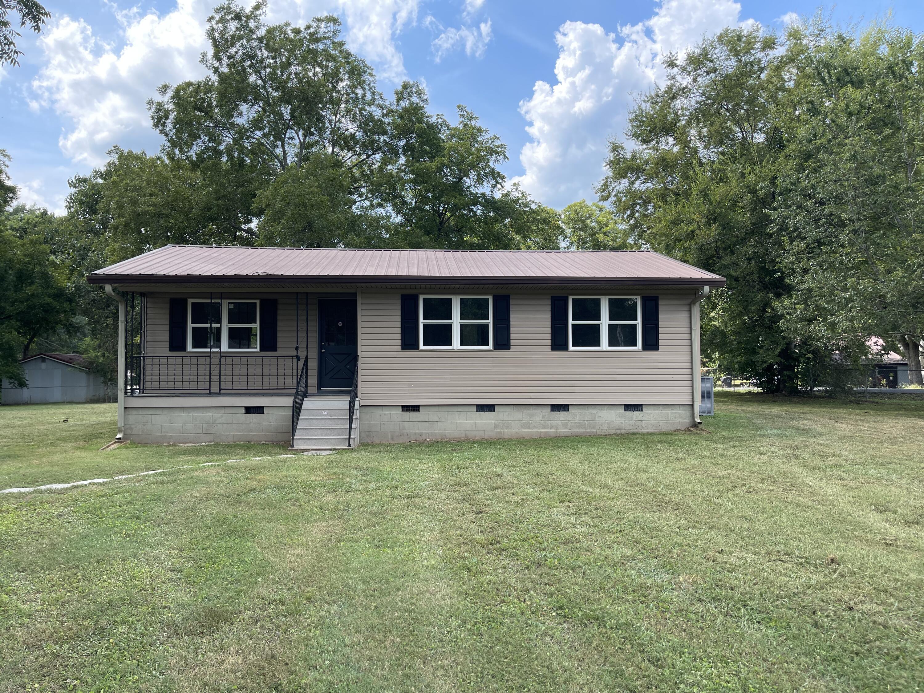 Daugherty St, LA Fayette, GA 30728