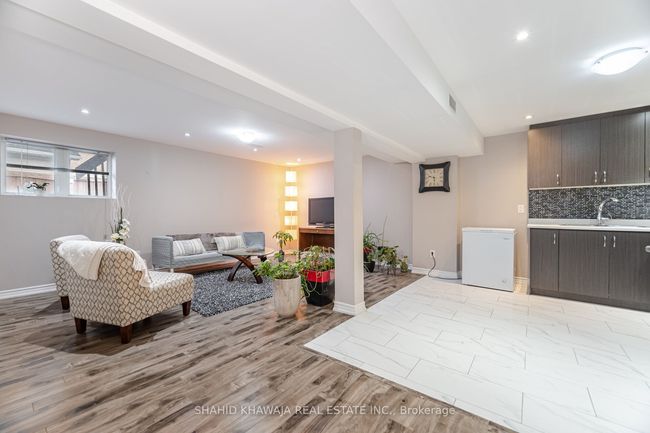 458 Pozbou Cres, House other with 6 bedrooms, 4 bathrooms and 2 parking in Milton ON | Image 36