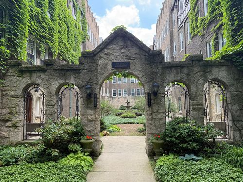 g-2329 W Farwell Avenue, Chicago, IL, 60645 | Card Image