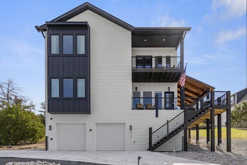 313 Majestic Cir, Branson, MO, 65616-8124 | Card Image