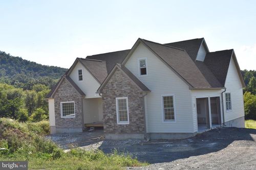 11143 Blairs Valley Rd, MERCERSBURG, PA, 17236-9822 | Card Image
