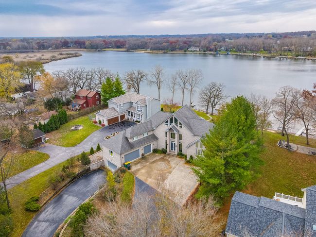 978 East Shore Drive, House other with 6 bedrooms, 7 bathrooms and 7 parking in Fox Lake IL | Image 13