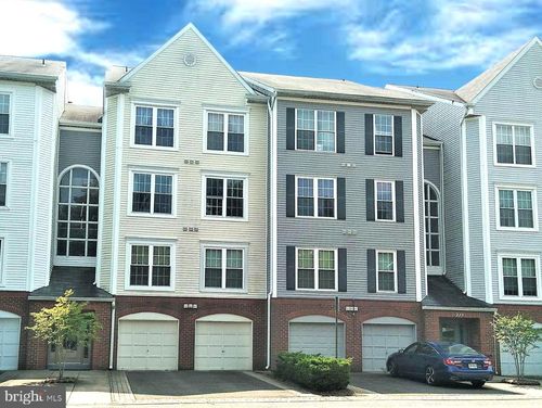 apt-201-273 S Pickett St, ALEXANDRIA, VA, 22304-4736 | Card Image