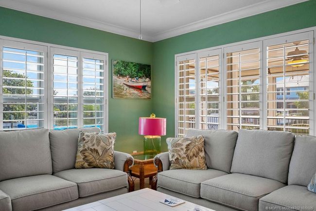 APT-16 - 3901 Saint Lucie Blvd, Condo with 2 bedrooms, 3 bathrooms and 1 parking in Stuart FL | Image 5