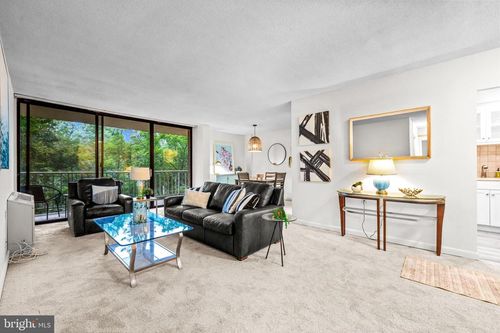 apt-617-801 Yale Ave, SWARTHMORE, PA, 19081-1811 | Card Image