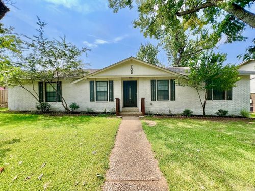 705 Koehler Ave, Sherwood, AR, 72120-5927 | Card Image