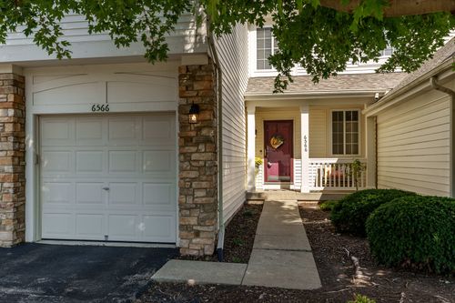 6566 Broadcast Pkwy, Loves Park, IL, 61111-8671 | Card Image