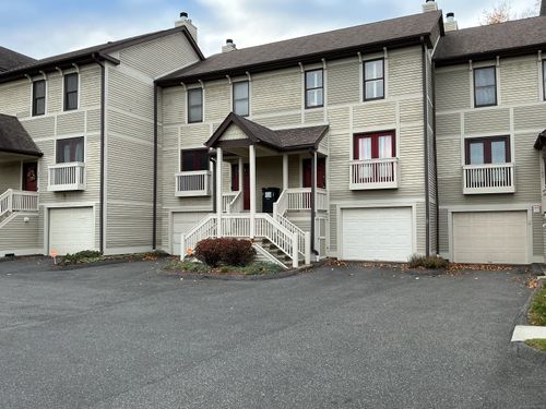 100-100 Front St, New Haven, CT, 06513-3927 | Card Image