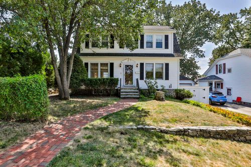 627 Central St, Manchester, NH, 03103-3433 | Card Image