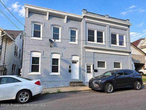 left-28 E Columbus Ave, Pittston, PA, 18640-1611 | Card Image