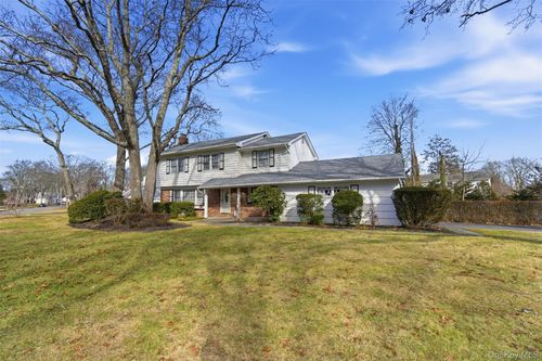 24 Birchwood Dr, Great River, NY, 11739-3013 | Card Image