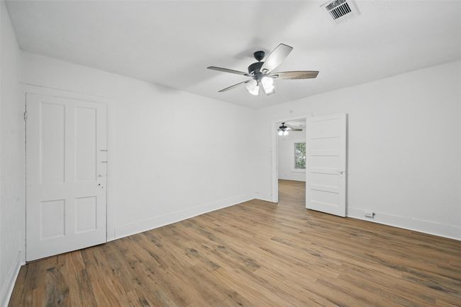906 E Houston St, House other with 2 bedrooms, 1 bathrooms and null parking in Sherman TX | Image 11