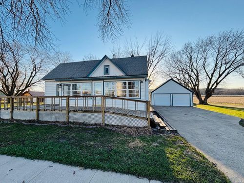 617 Birch St, Correctionville, IA, 51016-1051 | Card Image
