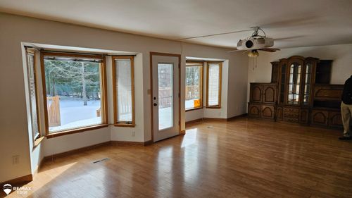 4041 W Cedar Lake Rd, Greenbush, MI, 48738-9613 | Card Image
