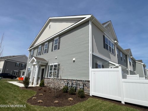 36 Chapel Ln, Neptune, NJ, 07753-7028 | Card Image