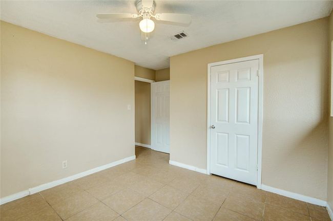 222 S Avenue G, House other with 4 bedrooms, 3 bathrooms and null parking in Freeport TX | Image 18