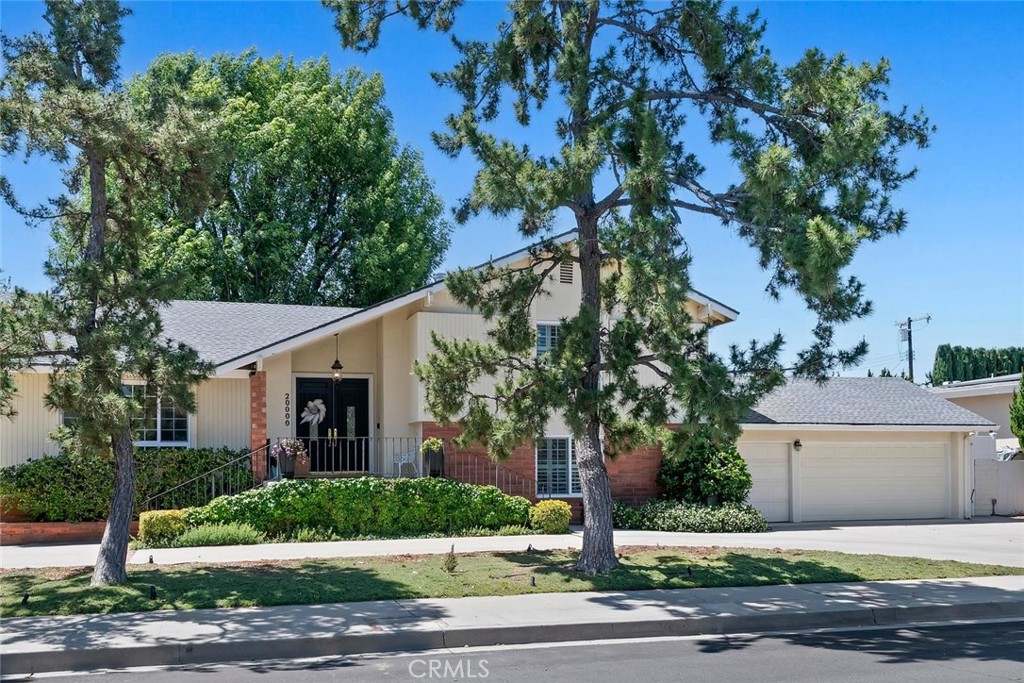 Residential in Chatsworth