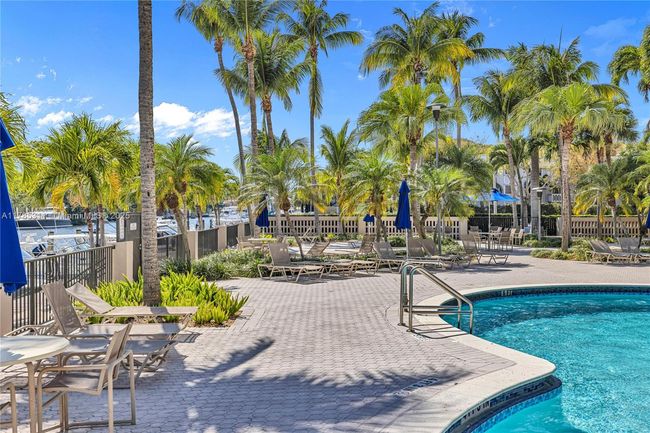 APT-624 - 90 Edgewater Dr, Condo with 2 bedrooms, 3 bathrooms and null parking in Coral Gables FL | Image 40