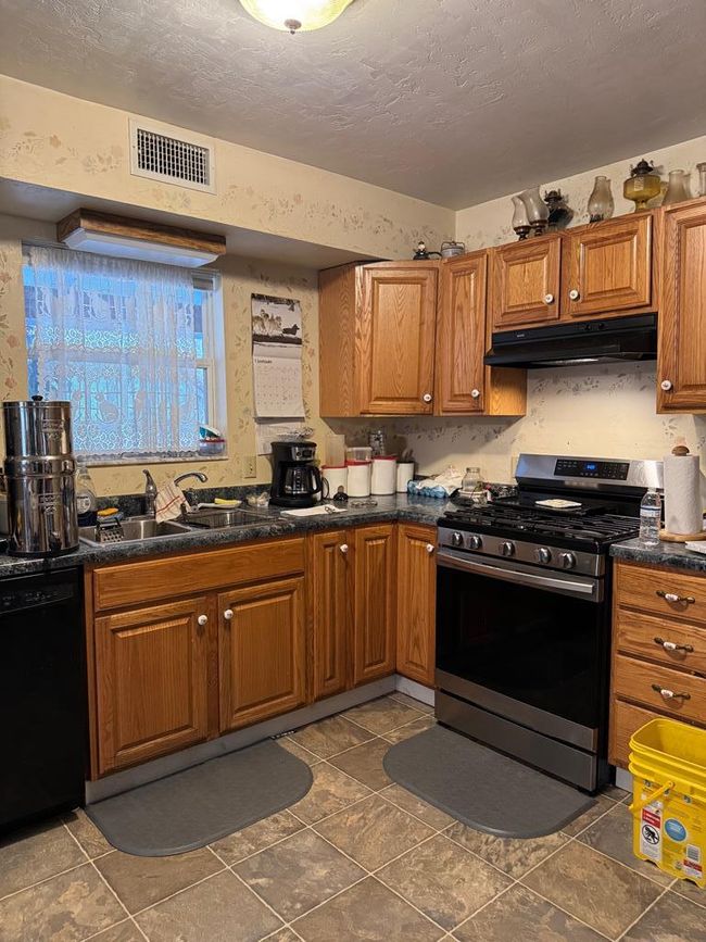 13050 Sw 67th Pl, House other with 2 bedrooms, 2 bathrooms and null parking in CEDAR KEY FL | Image 26