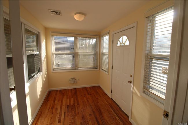 598 - 60 Bellmore Ave, House other with 2 bedrooms, 1 bathrooms and null parking in Point Lookout NY | Image 6