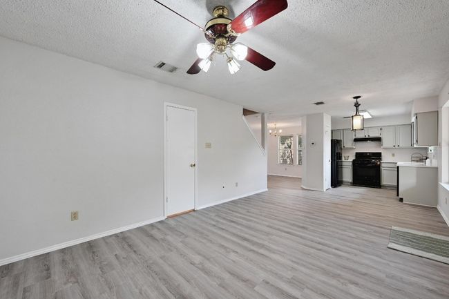 8803 Peppergrass Cv, House other with 4 bedrooms, 3 bathrooms and 2 parking in Austin TX | Image 7