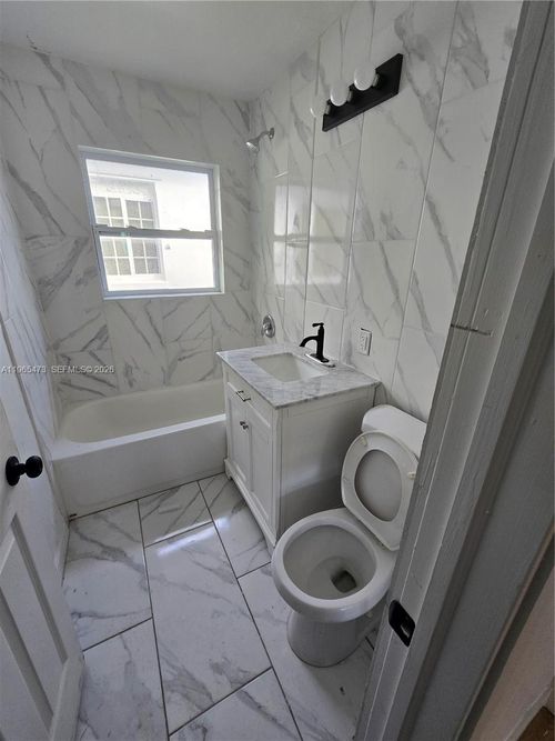 4000 Greenwood Ave, West Palm Beach, FL, 33407-4000 | Card Image