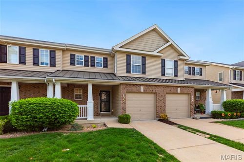 638 Country Village Dr, Lake St Louis, MO, 63367-5836 | Card Image