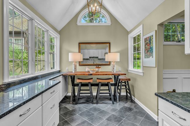 42 Long Hill Farm, Condo with 2 bedrooms, 3 bathrooms and 4 parking in Guilford CT | Image 16