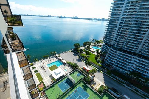 ph3-600 Ne 36th St, Miami, FL, 33137-3945 | Card Image