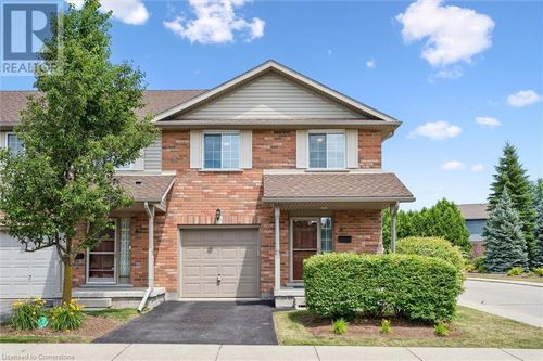 6-15 Gregg Crt, Kitchener, ON, N2A4H7 | Card Image