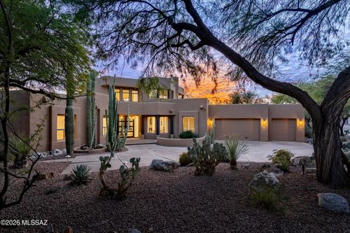 6872 E Desert Wind Ct, Tucson, AZ, 85750-0850 | Card Image