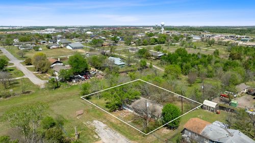 405 E Browning St, Manor, TX, 78653 | Card Image