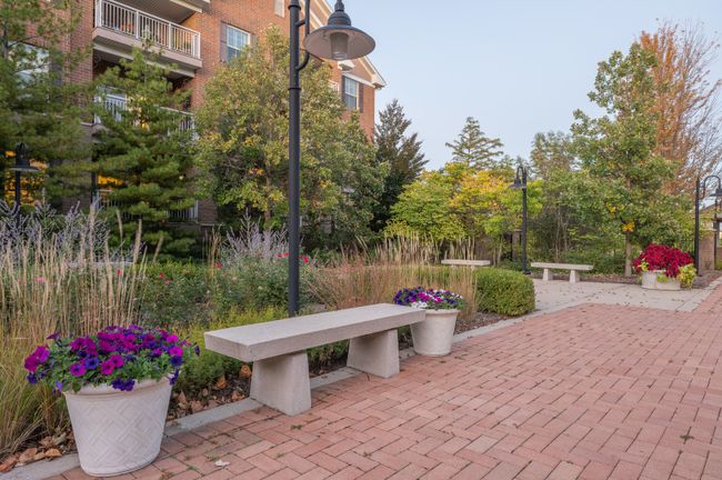 UNIT-110 - 2676 Stone Cir, Condo with 2 bedrooms, 2 bathrooms and 1 parking in Geneva IL | Image 25