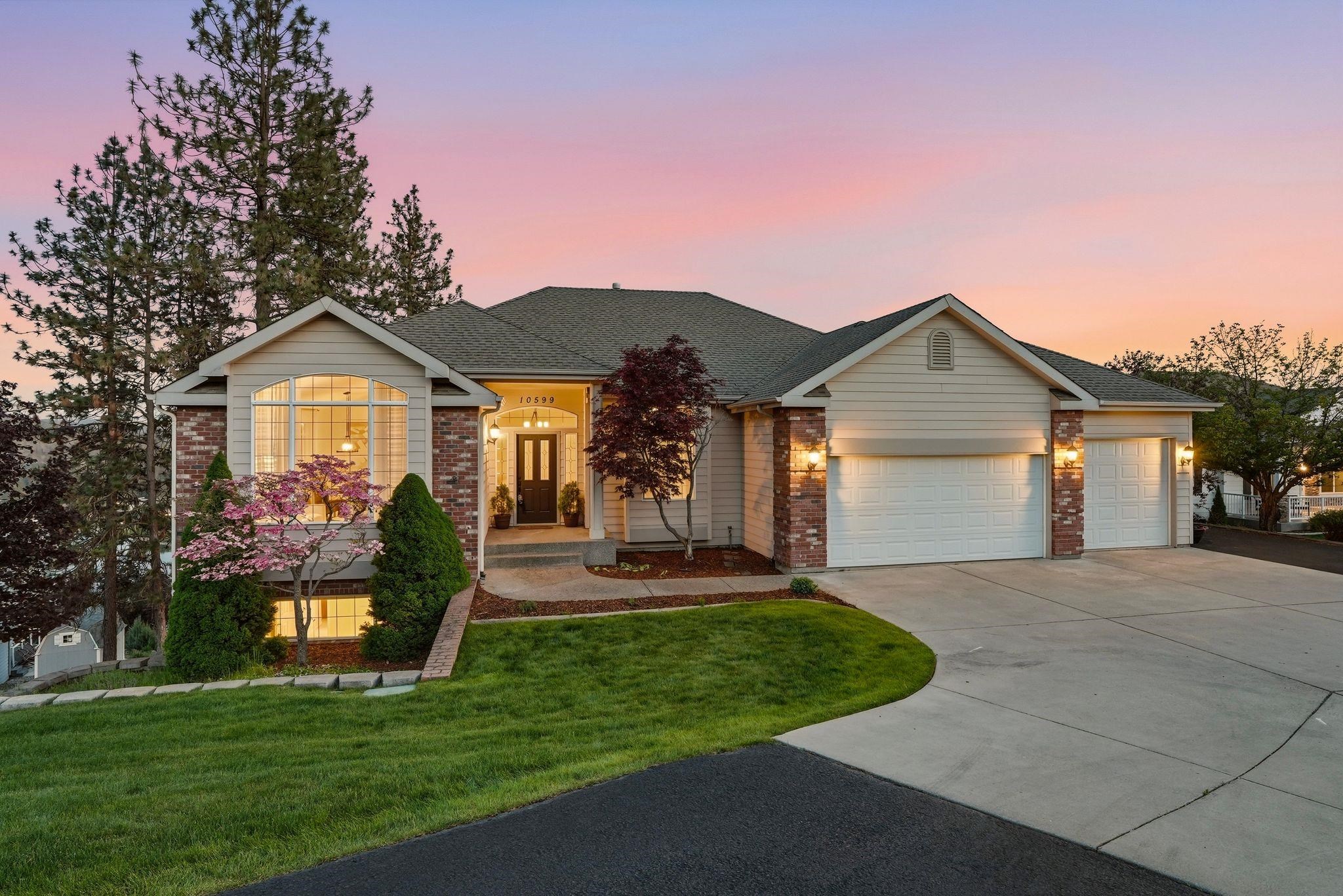 Residential in Nine Mile Falls 2