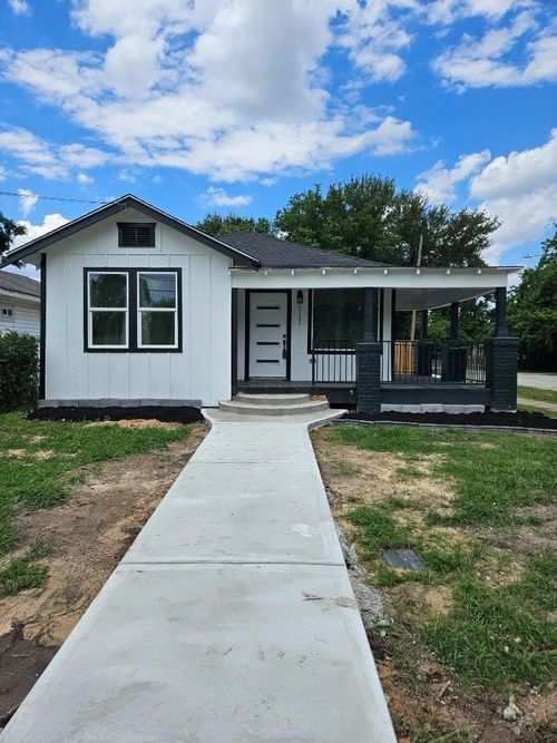 3241 Reeves St, Houston, TX, 77004-3518 | Card Image