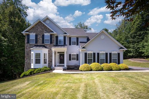 425 Gentle Breeze Cir, FREDERICKSBURG, VA, 22406-5051 | Card Image