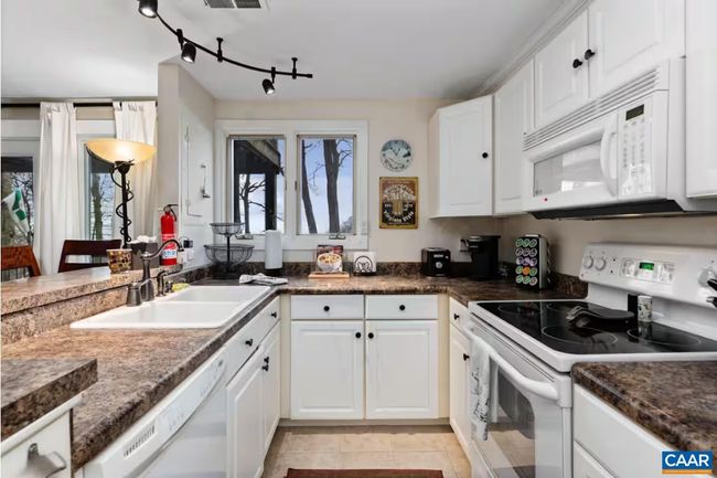 123 - 123 Eagles Ct, Condo with 2 bedrooms, 2 bathrooms and null parking in ROSELAND VA | Image 9