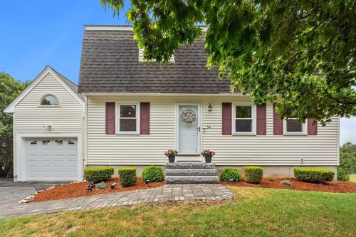 34 Geana Ln, Lowell, MA, 01852-1427 | Card Image