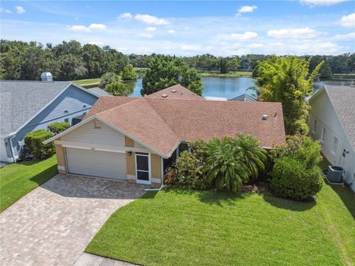 12038 Steppingstone Blvd, TAMPA, FL, 33635-6252 | Card Image