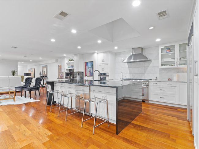 5512 Bent Tree Dr, House other with 4 bedrooms, 5 bathrooms and null parking in Dallas TX | Image 33