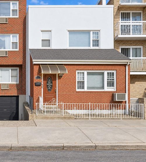 2-47-07 65 Street, New York, NY, 11377 | Card Image