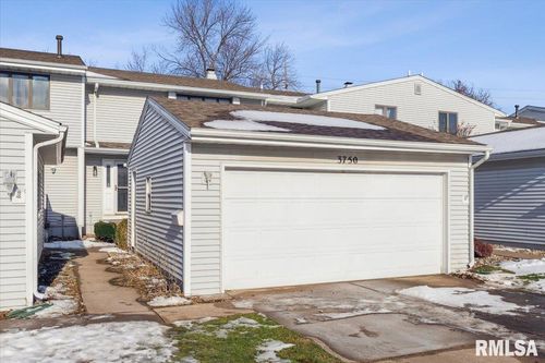 3750 Eastwood Ct, Bettendorf, IA, 52722-2858 | Card Image