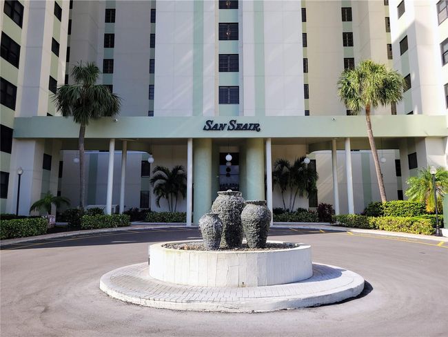 Elegant Entrance to SanSeair | Image 4