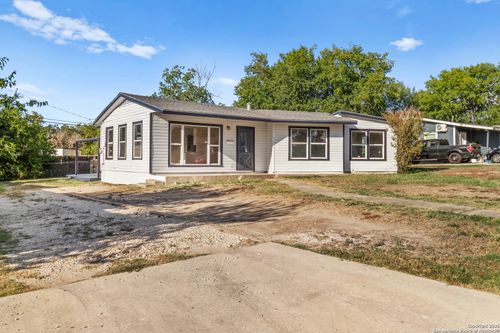 215 Glad, San Antonio, TX, 78223-1335 | Card Image