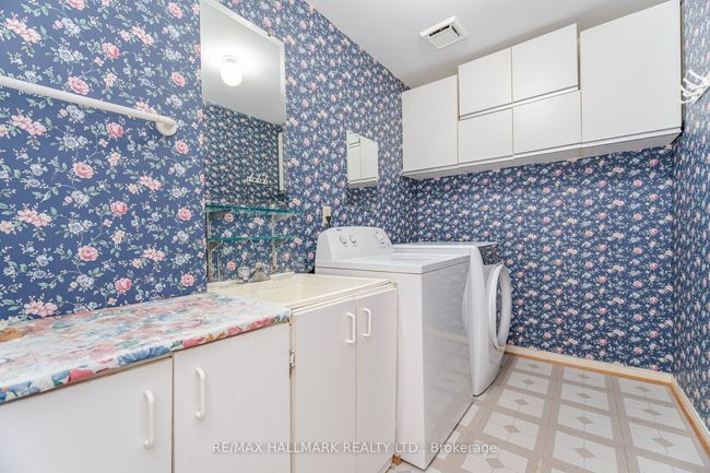 10 Iles St, House other with 5 bedrooms, 4 bathrooms and 2 parking in Ajax ON | Image 17