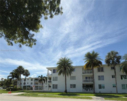 apt-107-1631 Ne 114th St, Miami, FL, 33181-3401 | Card Image