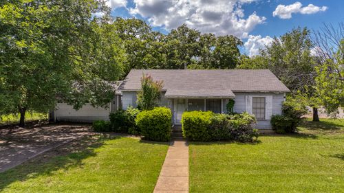 813 Hanover St, Weatherford, TX, 76086-2429 | Card Image