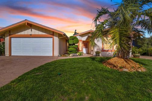 1527 Hawser Ln, Half Moon Bay, CA, 94019-1529 | Card Image