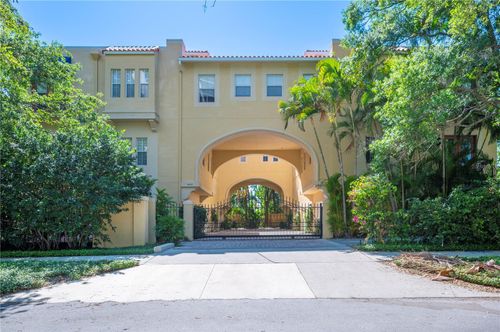 apt-b-3010 W Stovall St, TAMPA, FL, 33629-1718 | Card Image