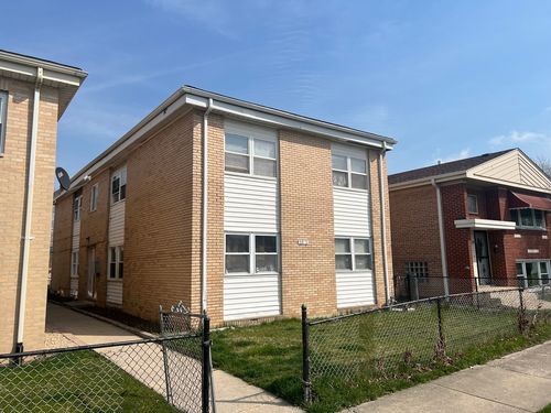 4-5305 S 72nd Ct, Summit, IL, 60501-1111 | Card Image